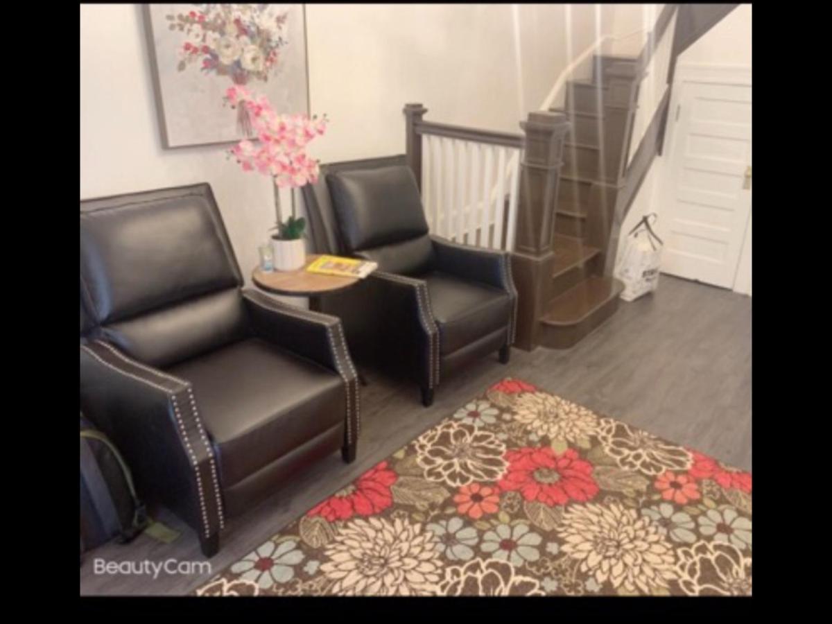 Brand New Bedroom With Tv Next Jhu Baltimore Exterior foto